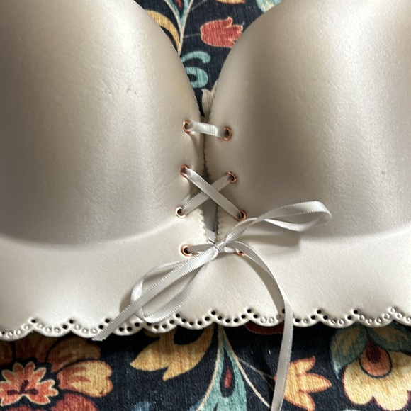 NWT Estey Bra with extension - Picture 5 of 10